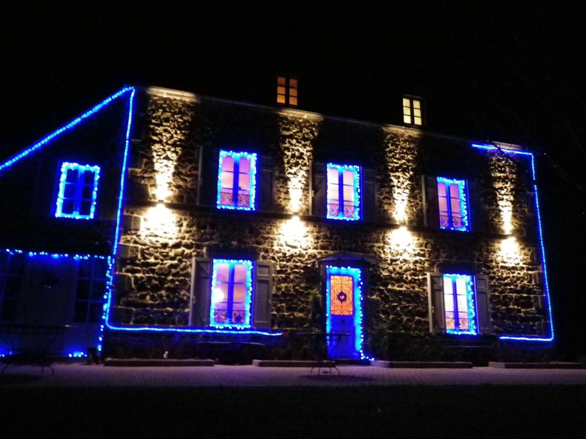Maison D'Hotes La Nichee Rochefort-Montagne Dış mekan fotoğraf